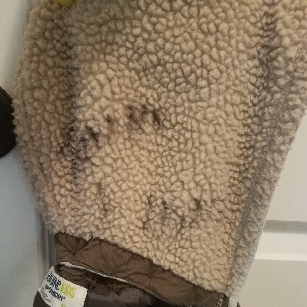 Vest - Picture 5 of 6